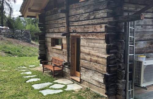 Mase Ski Chalet | Chez FOLLO Formidable Mayen in old wood