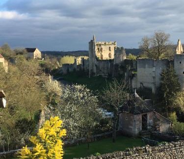 Angles-sur-lAnglin House | Chez Fred avec vue sur le Château