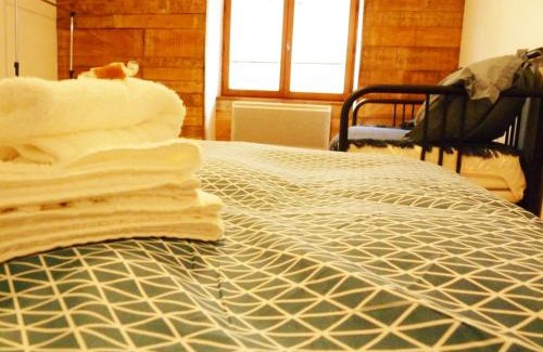 Voiteur House | Chez Henriette