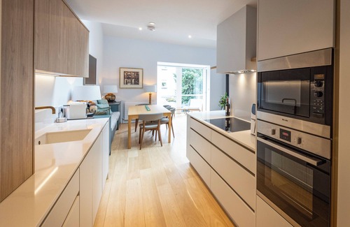 Ballsbridge House | Chez Jay 3, a stylish home in Ballsbridge Dublin