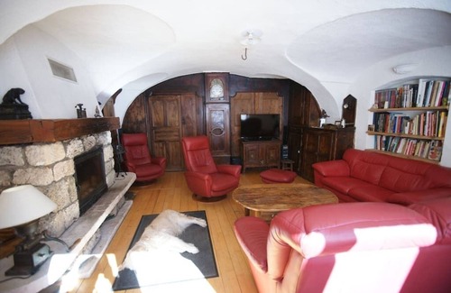 Villar-d'Arene House | Chez Jean Pierre - Room 1pers. in a 17th century house - n ° 6