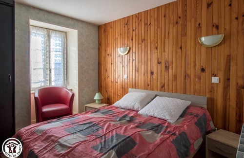 Saulzet-le-Froid House | Chez Jules - Saulzet-le-froid