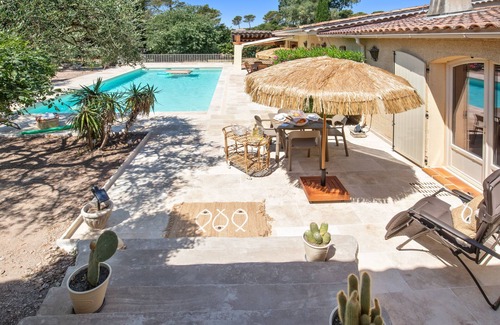 Puget-sur-Argens Apartment | Chez Nous Baraille - Appt climatisé avec piscine