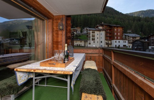 Zermatt Apartment | Chez Nous Zermatt - 4 luxury apartments in same building with Matterhorn views