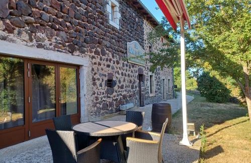Saint-Christophe-sur-Dolaison Bed & Breakfast | Chez Sylvie et Jérôme