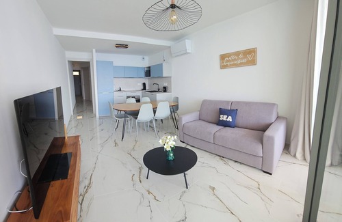 Ajaccio Apartment | Chez Vicky, Set against the maquis and facing the sea, enjoy an idyllic stay