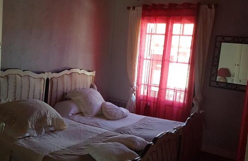 Ria-Sirach Bed & Breakfast | Chez Vivi