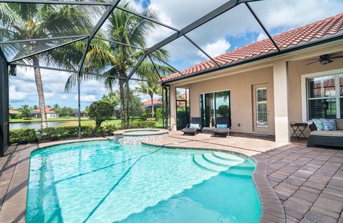 Naples House | CHIASSO COVE - Luxury Contemporary Styled Home in Fiddler's Creek