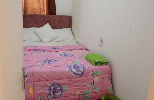 Madinat Zayed Apartment | Chic 1-bedroom apartment with WiFi and AC in awesome Abu Dhabi