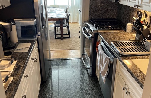 Riverdale Apartment | Chic 1300sqf luxury apartment residence private building in Riverdale, pool&gym