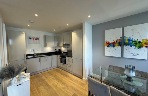 Angel Apartment | Chic 1BD Flat in the Heart of Islington!