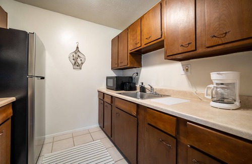 Mentor Apartment | Chic 1Bd Great for Professionals
