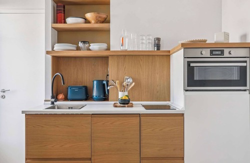 Enfants-Rouges Apartment | Chic 1BR in the Heart of Le Marais - Bretagne