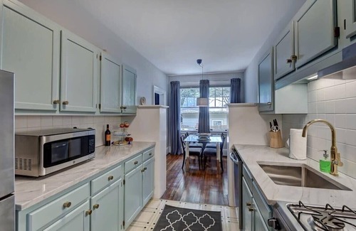 Charlotte Apartment | Chic 1BR King Condo | Elizabeth - Plaza Midwood