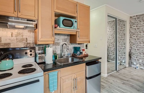 Golden Hill Apartment | Chic 1BR + San Diego + Golden Hill Studio