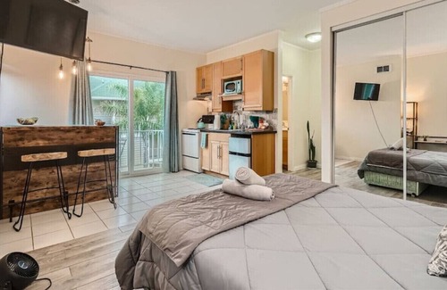 Golden Hill Apartment | Chic 1BR + San Diego + Golden Hill Studio