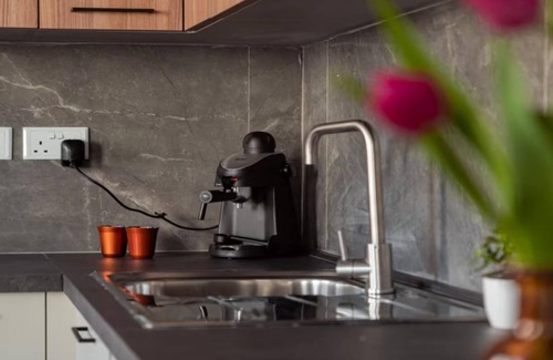 Gzira Apartment | Chic 2 Bed Apartment in Central Il Gżira