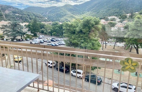Amelie-les-Bains-Palalda Apartment | Chic 2-Room Apartment with Terrace, Veranda, and Garage, Near City Center and Cures, Sleeps 5