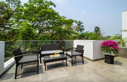 Assagao Apartment | Chic 2BR Hideaway in Assagao Near Anjuna Beach