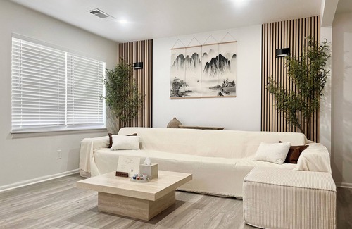 Atlanta House | Chic Absolute - Your Next Urban Oasis