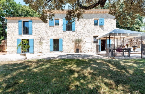 Grignan House | Chic and cosy in the heart of nature