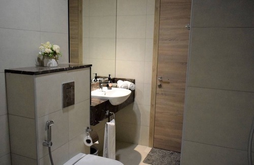 Mirdif Apartment | Chic and Cozy Multaqa Studio Retreat - ALM-07