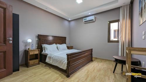 Yaounde Apartment | Chic apart with parking and gym