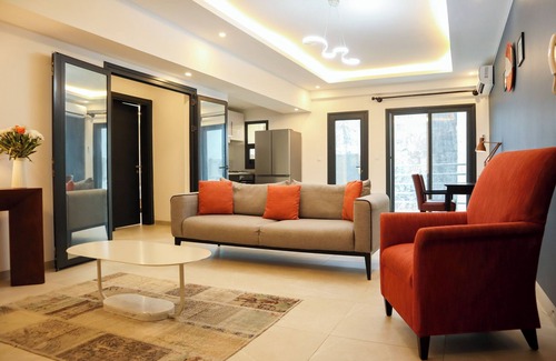 Yof Apartment | Chic Apartment in Virage Yoff