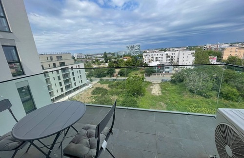 Sector 1 Apartment | Chic apartment with AC and WiFi in brilliant BucharestnFully furnished 2 TV