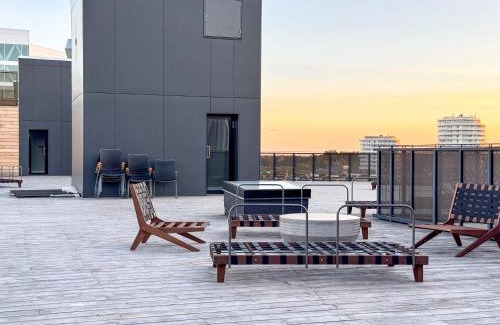 Amager Apartment | Chic Atelier with Breathtaking Waterfront