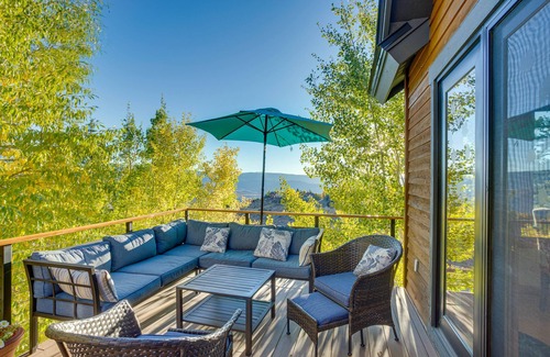 Wildridge House | Chic Colorado Escape w/Balcony & Mountain Views!