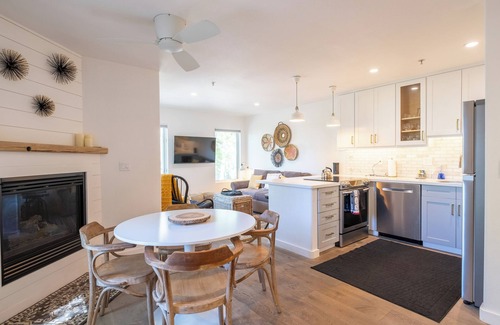 Kings Beach Condo | Chic Condo | Walk to Kings Beach, Outdoor Space w/Lake & Mountain Views, Shops