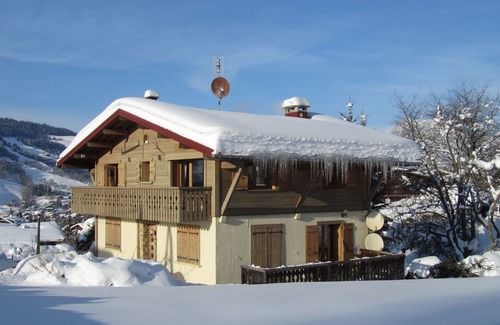 Megeve Apartment | CHIC & COZY. 100m FROM THE SLOPES. 360° VIEWS. VERY QUIET HALF CHALET IN MEGEVE