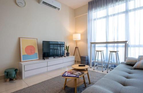 Taman Johor Jaya Apartment | Chic & Cozy 3BR Apt ARC at Austin Free Parking