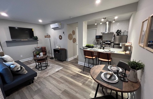 Charlotte Condo | Chic & Cozy Plaza Midwood Gem-1 bedroom condo with A/C