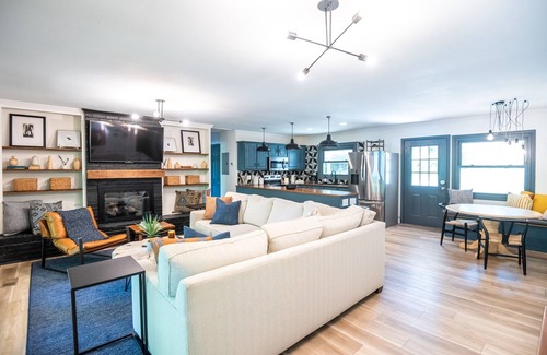 Dadeville House | Chic Cricket Cottage | 3 Bed, 2 Bath