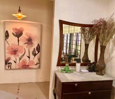 Tunku House | Chic Designer Room in Shared Bungalow SS1 Near LRT Petaling Jaya