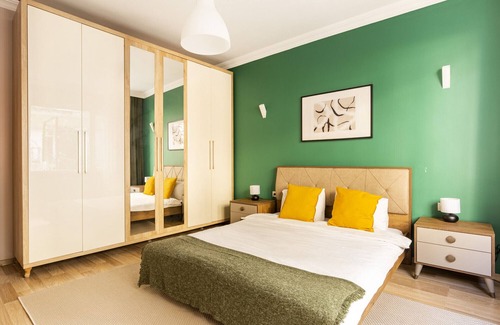 Cumhuriyet Apartment | Chic flat, 5 min to Nisantasi City's and M2 Metro