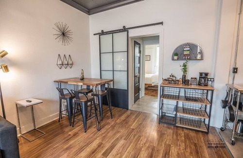 Downtown Apartment | Chic Getaway Downtown Hub Luxe Linens Near Transit