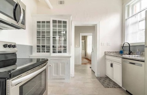 Danville Apartment | Chic Haven: 2b/1bath in the Heart of Danville