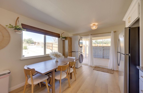 Joshua Tree House | Chic Joshua Tree Retreat w/Private Hot Tub!
