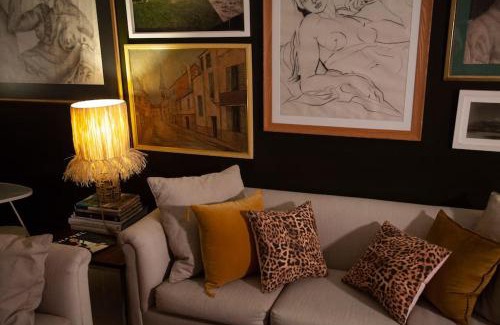 Petit Jean Ocharan Apartment | Chic Miraflores AC HEATER 16th floor