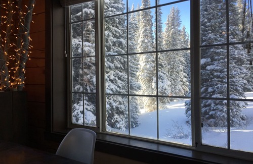 Quandary Village House | Chic Mountain Chalet ✨ Modern! | Stunning Views! | Experience Breckenridge, CO!