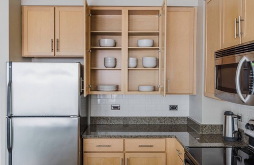 Mount Vernon Square Apartment | Chic Mt Vernon 1BR w/Gym & Rooftop Pool, nr Gtown Law, by Blueground