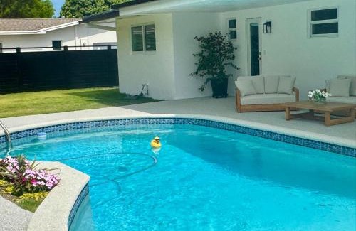 Cutler Bay House | Chic-ness Oasis