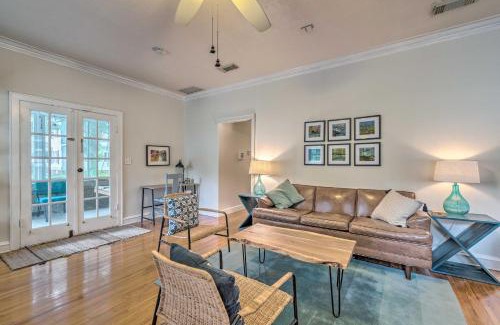 Ocala House | Chic Ocala Home with Yard about 1 Mi to Dtwn Square