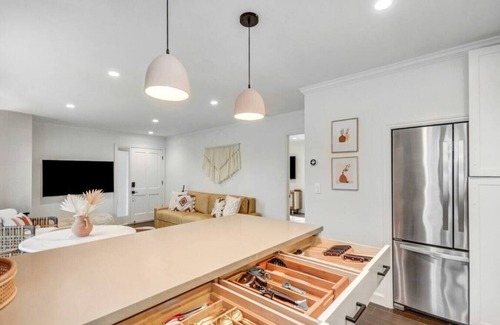 Napa Condo | Chic Resort Retreat : Pool Access, Kitchen, Patio