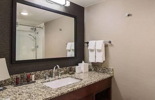 Nashville Resort | Chic Retreat, 4 Units, Easy Access to Music City's Best Spots!