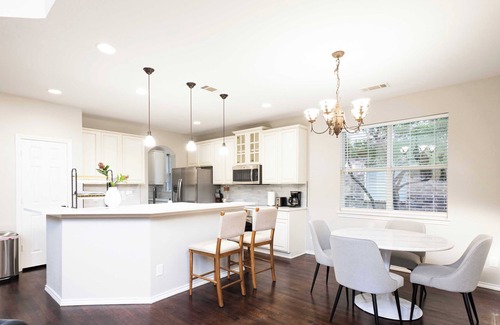 Frisco House | Chic Retreat on Goliad Circle - Your Ideal Getaway Awaits Here in Style! #41763