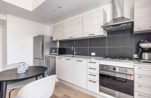 Mid-Market Apartment | Chic Soma 1BR w/BBQ, Lounge, close to BART, by Blueground